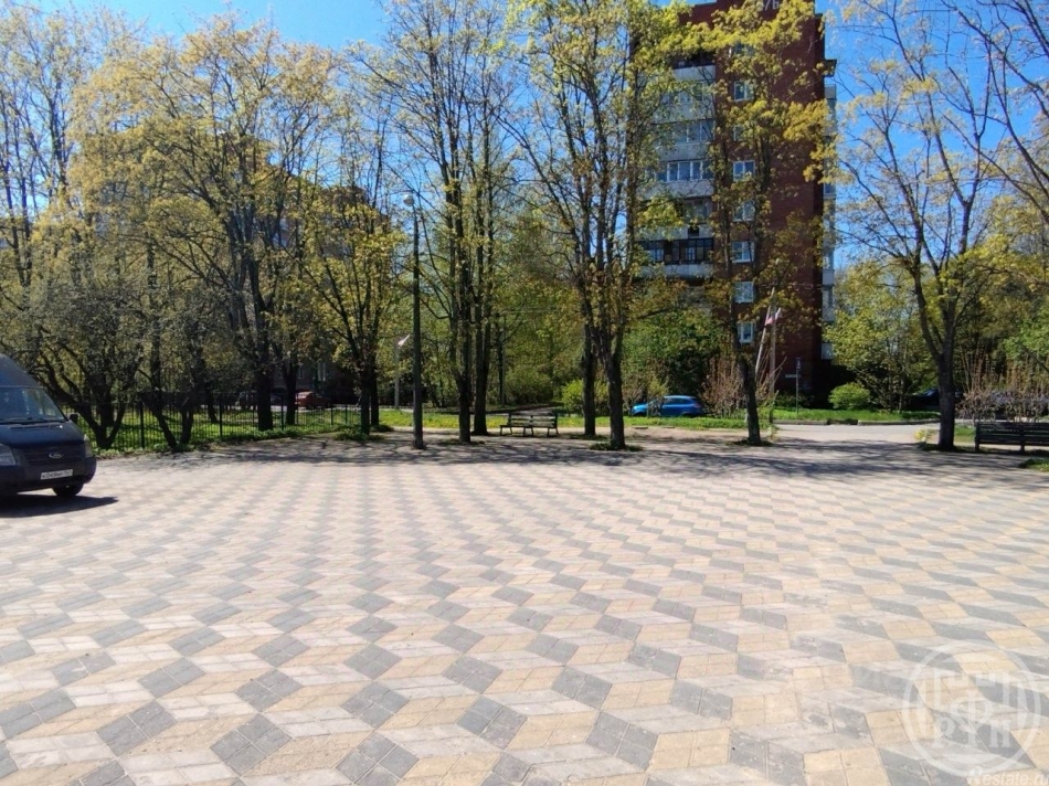 Продажа отдельного здания Кузьмоловский, ул Строителей,  д. 5