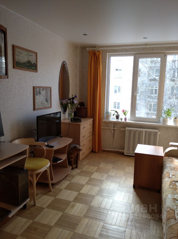 Продажа 1-комн квартиры на вторичном рынке улица Седова, 132