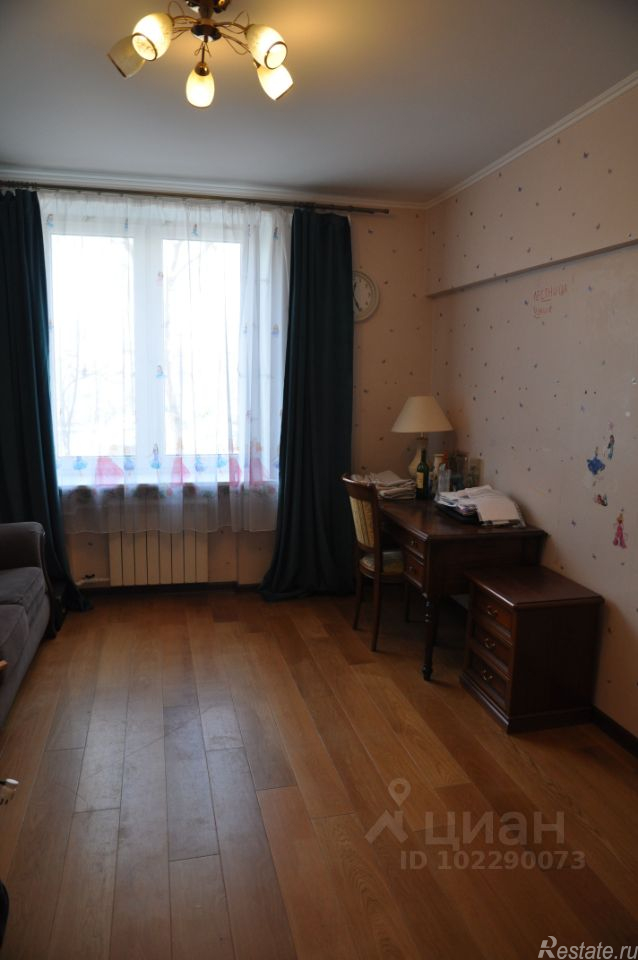 Продажа 3-комн квартиры на вторичном рынке Бойцовая улица,  д. 15