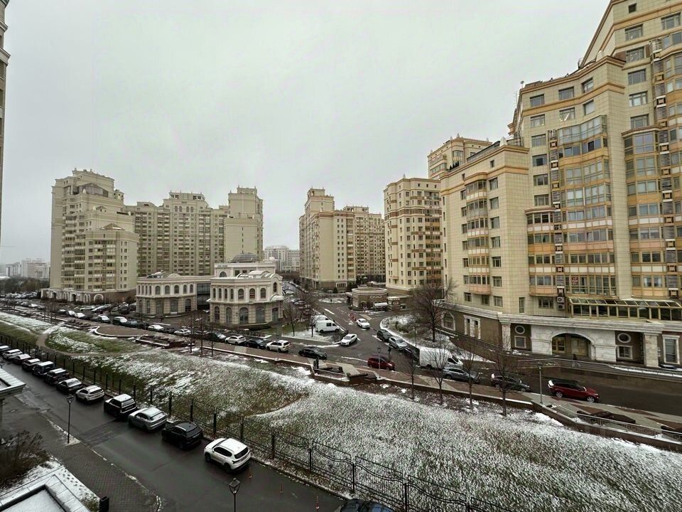 Продажа 5-комн квартиры на вторичном рынке Ломоносовский проспект, 25к5