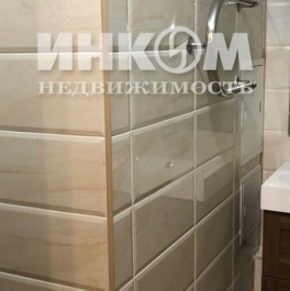 Продажа 3-комн квартиры на вторичном рынке Судостроительная улица,  д. 17