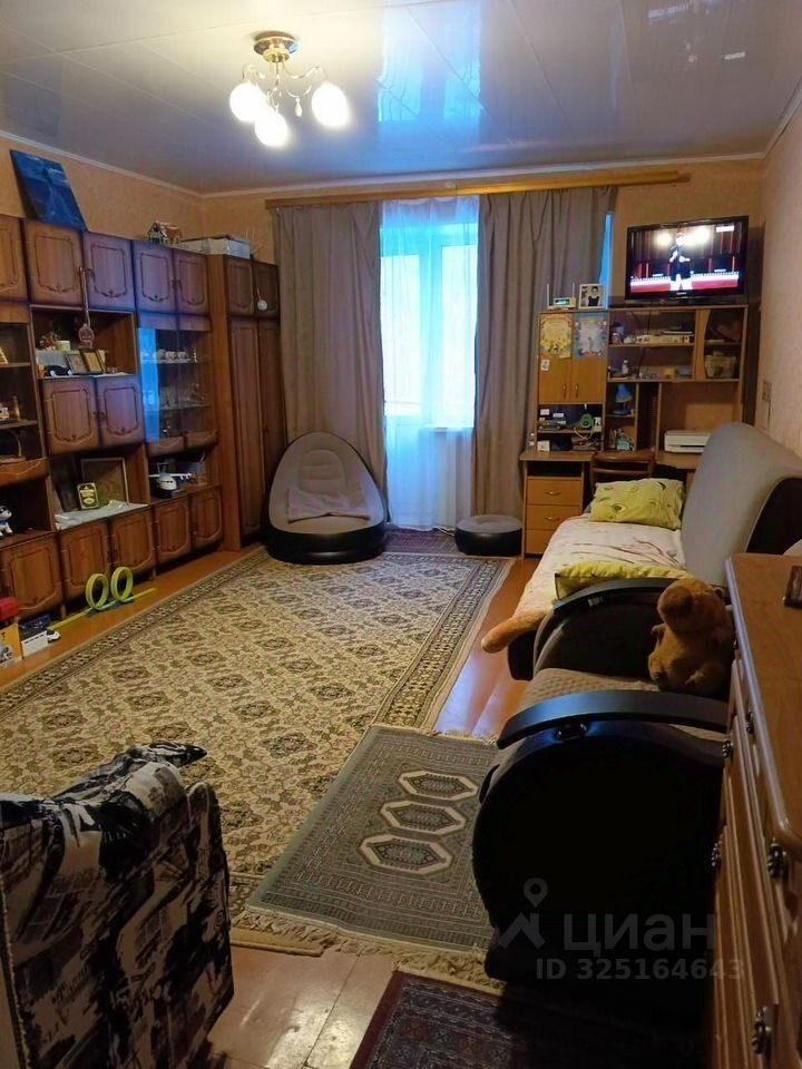 Продажа 2-комн квартиры на вторичном рынке Павловский Посад, улица 1-я Мишутинская, 71