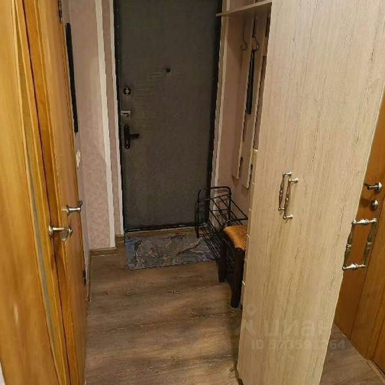 Аренда 2-комн квартиры на вторичном рынке Болотниковская улица, 44К1