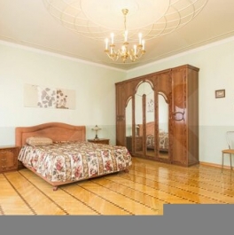 Продажа 3-комн квартиры на вторичном рынке Бухвостова 1-я ул,  д. 12/11,  к. 4