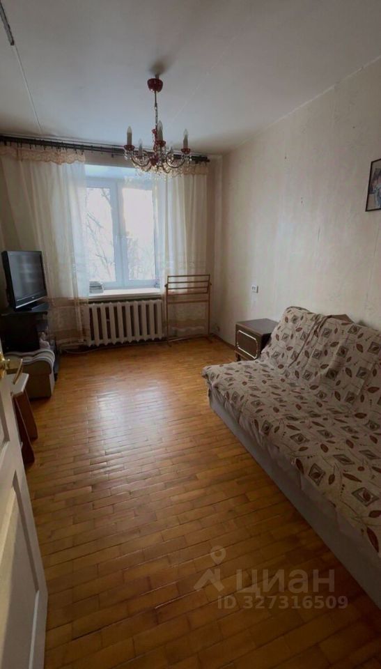 Продажа 2-комн квартиры на вторичном рынке проспект Ветеранов, 40