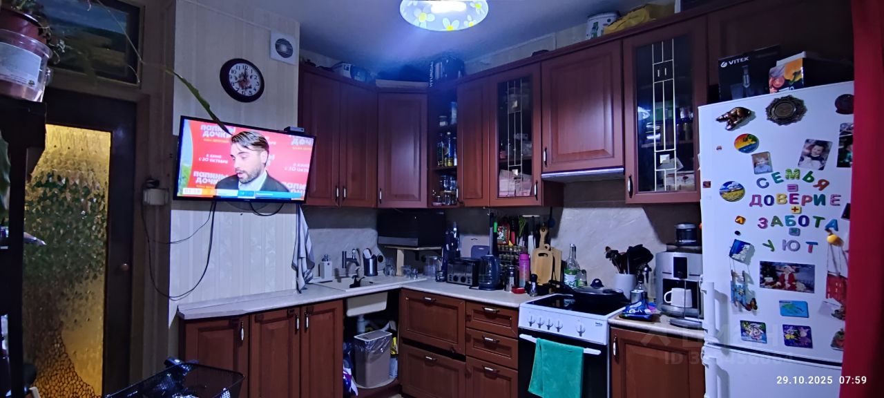 Продажа 1-комн квартиры на вторичном рынке улица Исаковского, 27К3