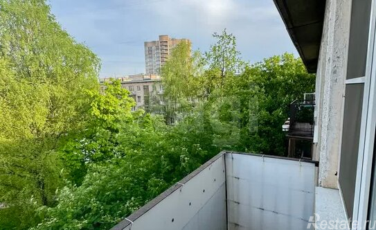 Продажа 2-комн квартиры на вторичном рынке Металлистов пр-кт,  д. 61 к1