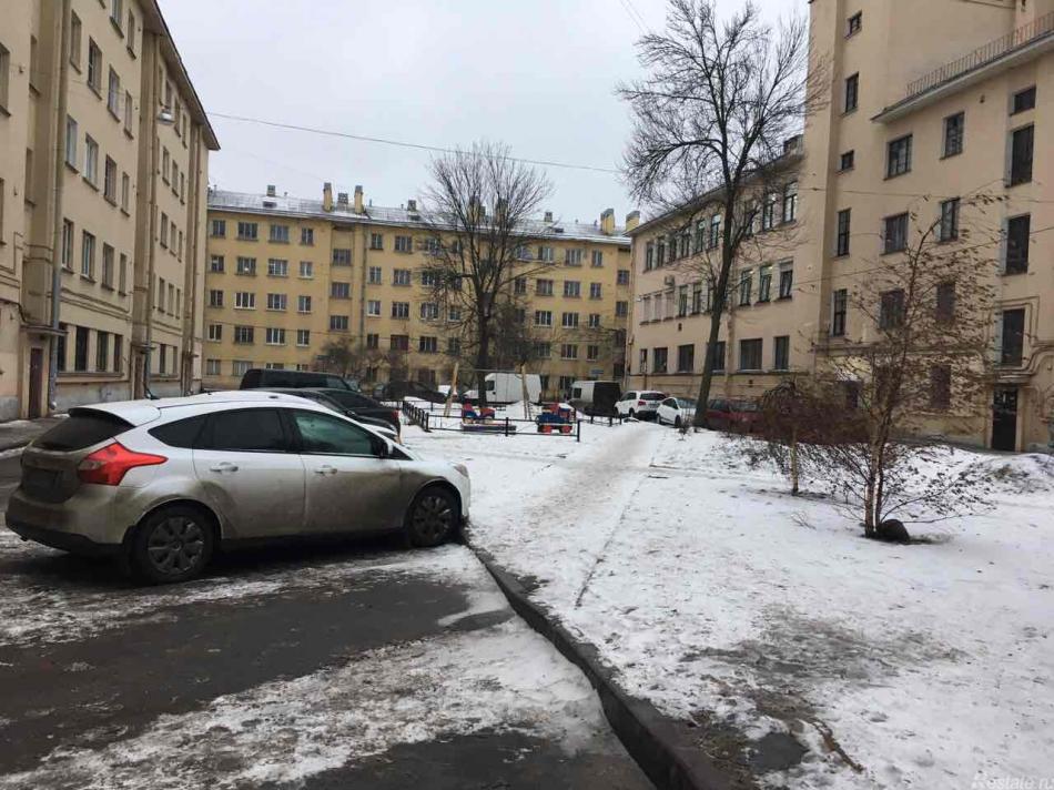 Продажа 3-комн квартиры на вторичном рынке Оборонная ул,  д. 5