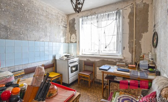 Продажа 2-комн квартиры на вторичном рынке Венёвская улица,  д. 1