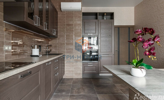 Продажа 1-комн квартиры на вторичном рынке 10-11-я линии В.О.,  д. 56