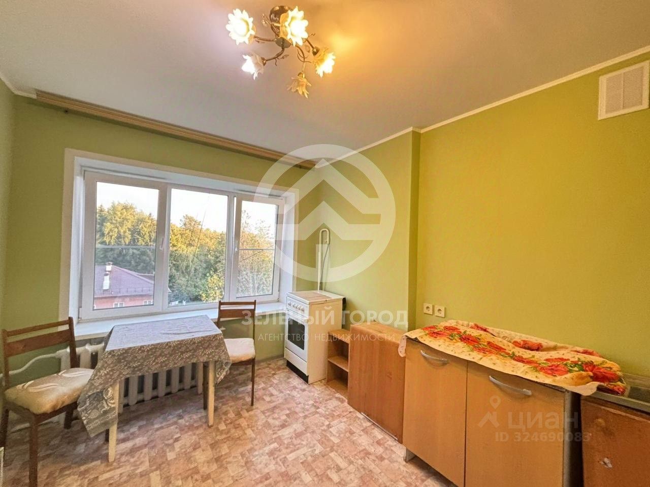 Продажа 2-комн квартиры на вторичном рынке Высоковск, улица Владыкина, 14