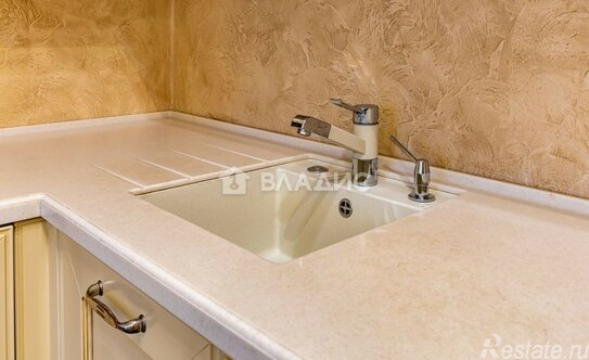 Продажа 2-комн квартиры на вторичном рынке Барочная улица