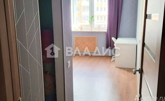 Продажа 2-комн квартиры на вторичном рынке Радиальная 6-я ул,  д. 3 к6