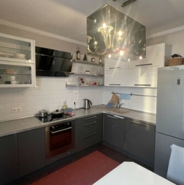 Продажа 2-комн квартиры на вторичном рынке Старокачаловская улица,  д. 4