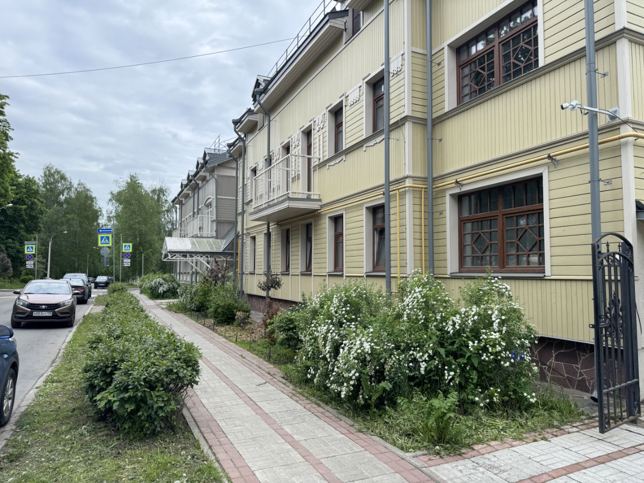 Продажа 2-комн квартиры на вторичном рынке Павловск, Песчаный переулок, 9