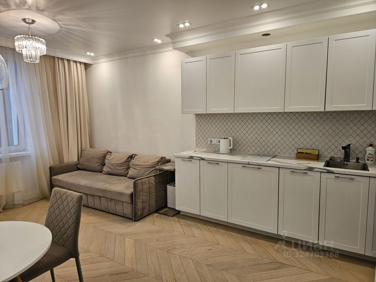 Продажа 2-комн квартиры на вторичном рынке улица Типанова, 25к1