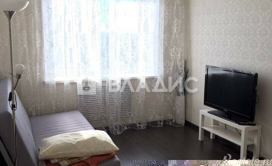 Продажа 1-комн квартиры на вторичном рынке Кириши, ул Мира,  д. 9