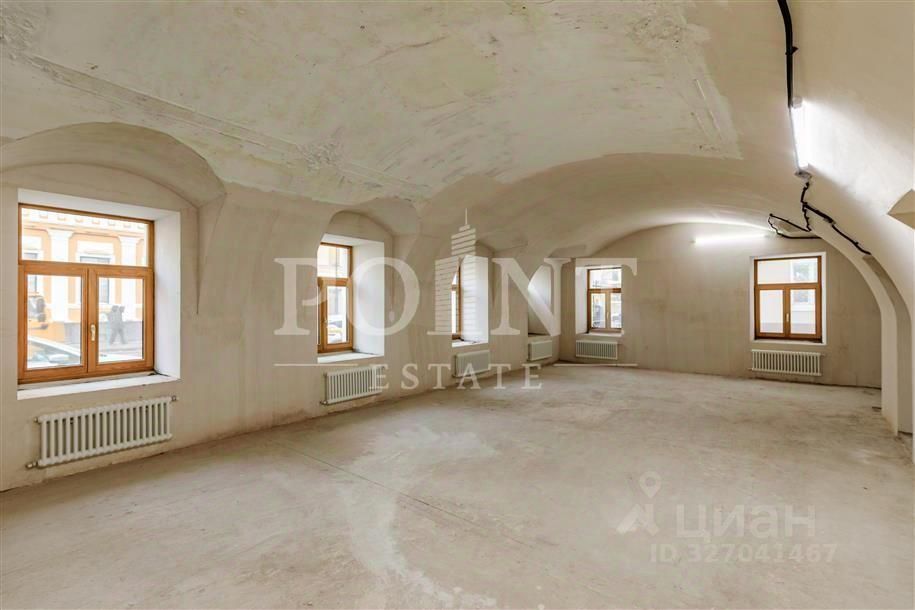 Продажа 2-комн квартиры на вторичном рынке улица Пречистенка, 33/19С1