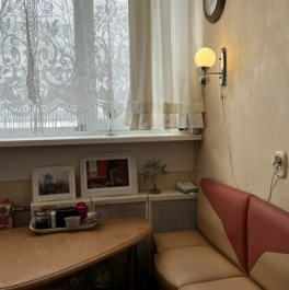 Продажа 1-комн квартиры на вторичном рынке Ветеранов пр-кт,  д. 104