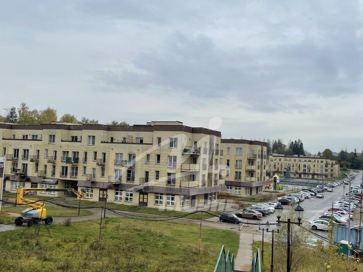 Продажа 3-комн квартиры на вторичном рынке Тучково пгт, улица Комсомольская, 14с8