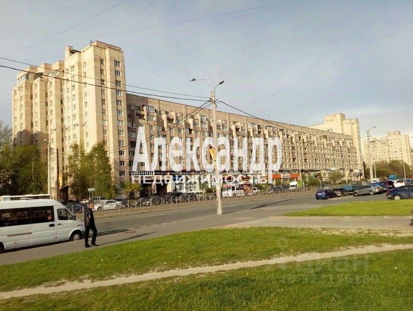 Продажа 1-комн квартиры на вторичном рынке проспект Просвещения, 68К1