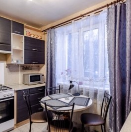 Продажа 4-комн квартиры на вторичном рынке ул Рихарда Зорге,  д. 7