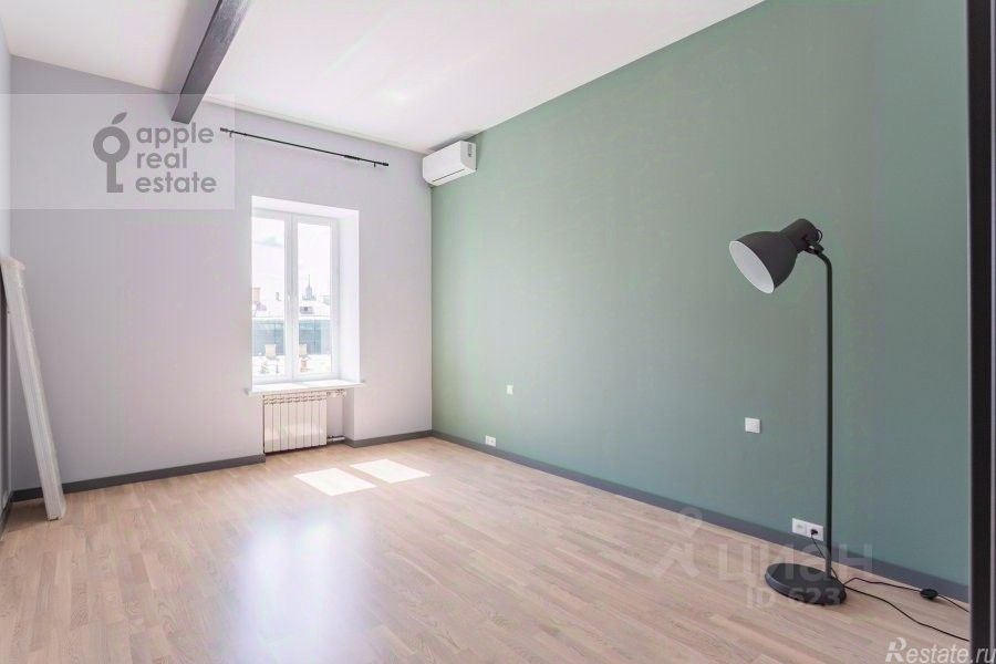 Продажа 4-комн квартиры на вторичном рынке ул Маросейка,  д. 13,  к. 2