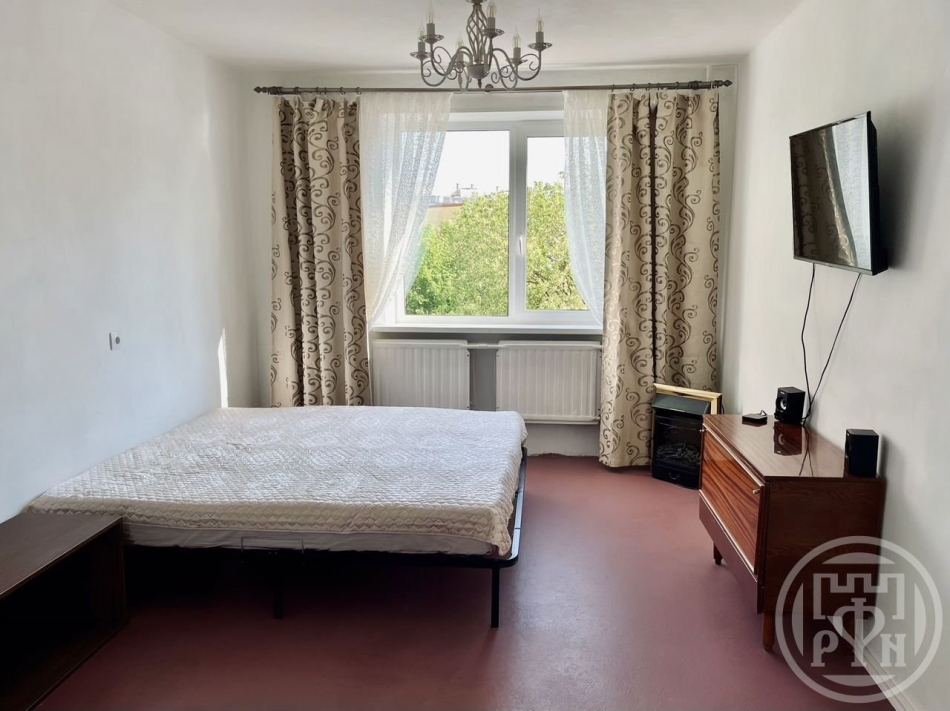 Продажа 2-комн квартиры на вторичном рынке Комендантский просп.,  д. 32,  к. 1