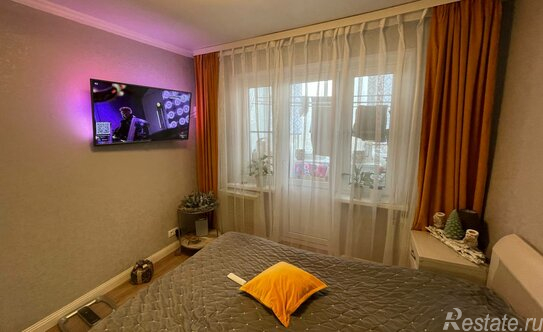 Продажа 1-комн квартиры на вторичном рынке Долгопрудный, улица Циолковского,  д. 8/11