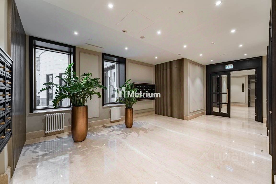 Продажа 4-комн квартиры на вторичном рынке Полянка Б. ул,  д. 44