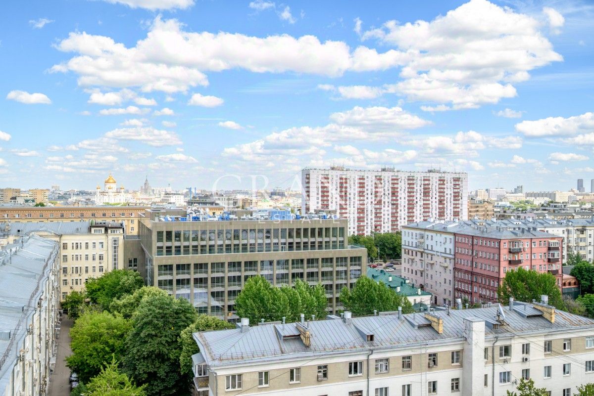 Продажа 5-комн квартиры на вторичном рынке 1-й Неопалимовский переулок, 8