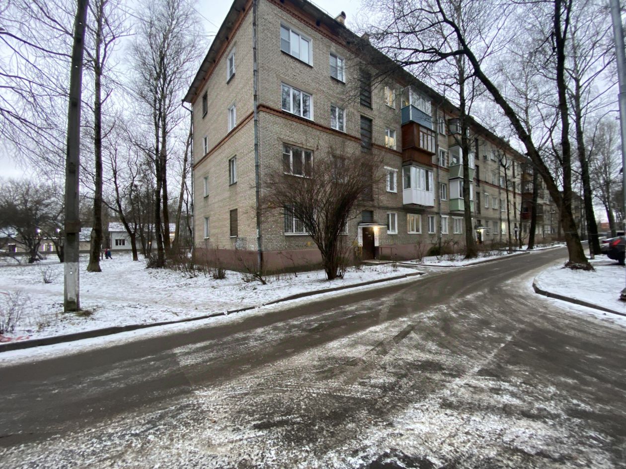 Продажа 1-комн квартиры на вторичном рынке Малаховка пгт, шоссе Быковское, 14