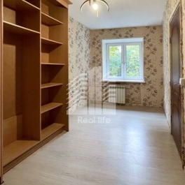 Продажа 2-комн квартиры на вторичном рынке Королев г, Болшево мкр, Бурковский проезд,  д. 9