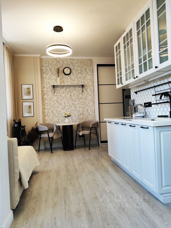 Продажа 2-комн квартиры на вторичном рынке Сабурово пгт, улица Рождественская, 2