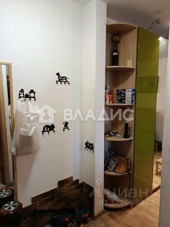 Продажа 3-комн квартиры на вторичном рынке Чертановская улица, 4