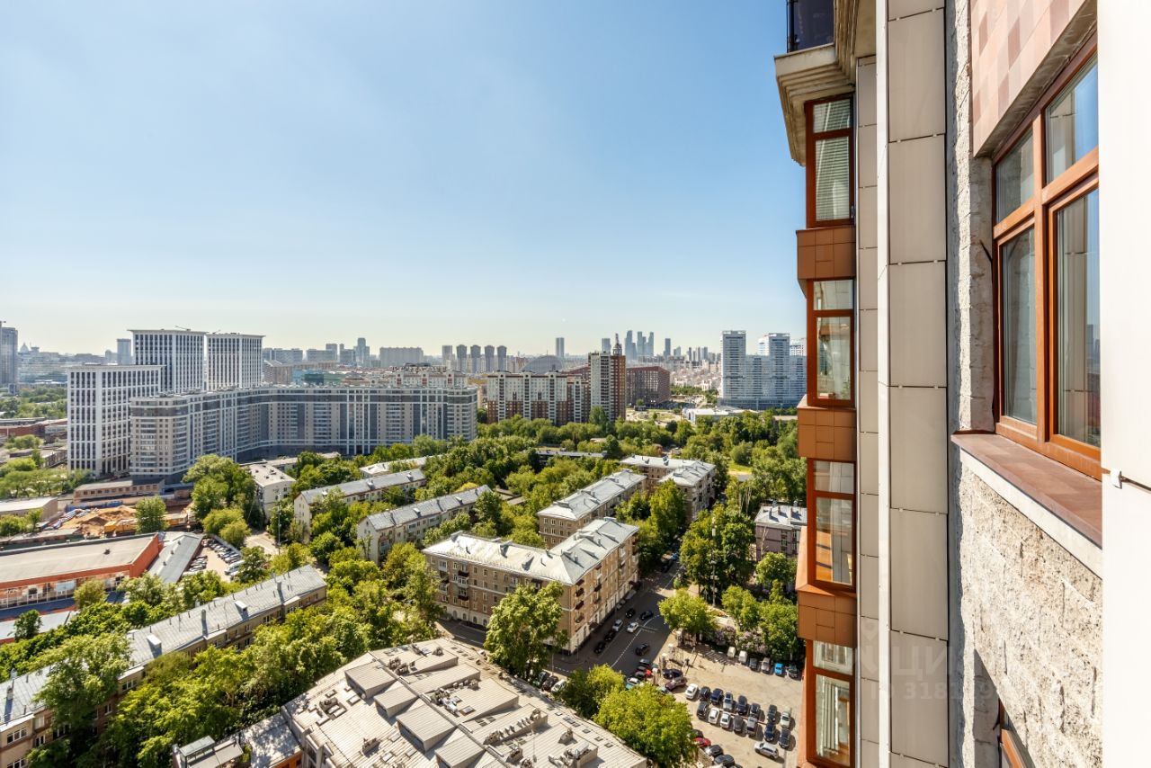 Продажа 5-комн квартиры на вторичном рынке Чапаевский переулок, 3