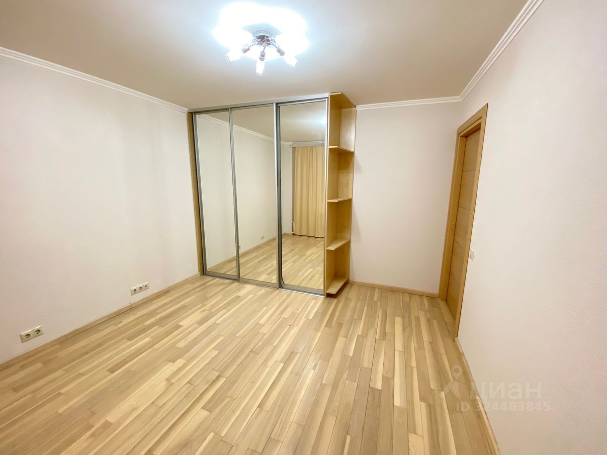 Продажа 2-комн квартиры на вторичном рынке улица Павла Корчагина, 5