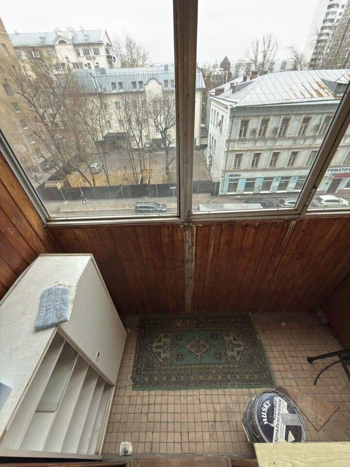 Продажа 2-комн квартиры на вторичном рынке Октябрьская улица, 33