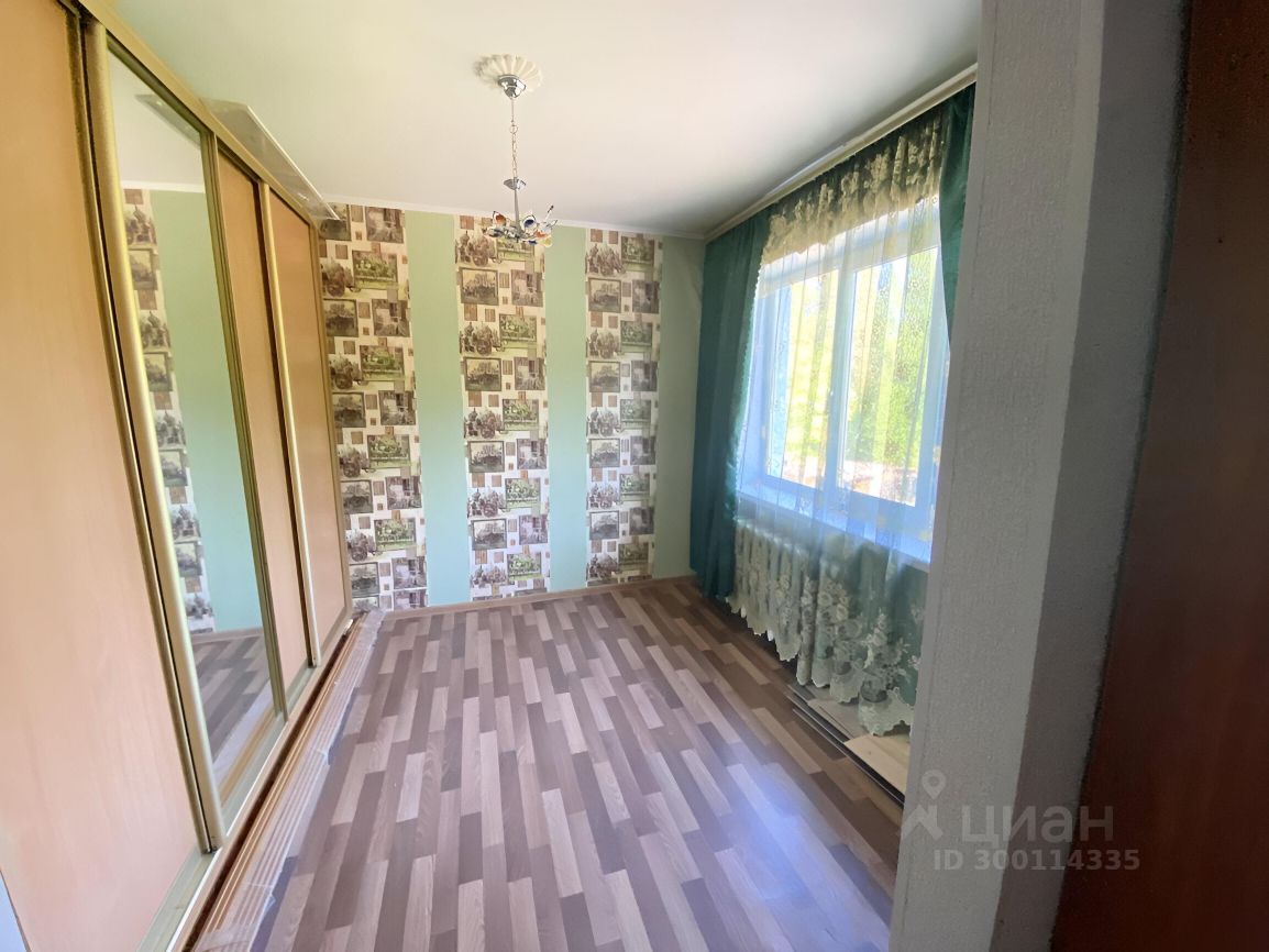 Продажа 3-комн квартиры на вторичном рынке пос. Дом отдыха Живой Ручей, 1