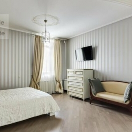 Продажа 5-комн квартиры на вторичном рынке Сеченовский пер,  д. 2