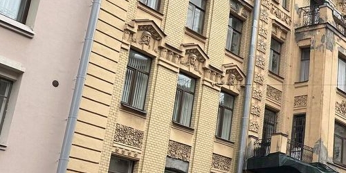 3-комн квартира улица Лизы Чайкиной, 22