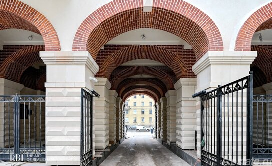 Продажа 3-комн квартиры на вторичном рынке ул Миргородская,  д. 1