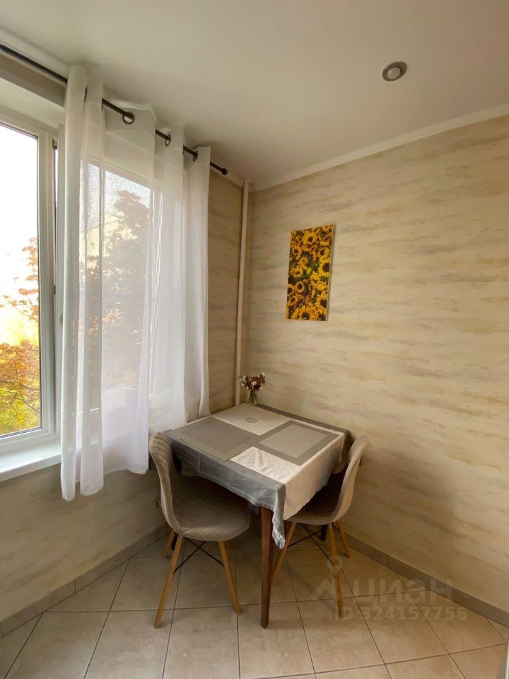 Продажа 3-комн квартиры на вторичном рынке улица Нижняя Масловка, 14