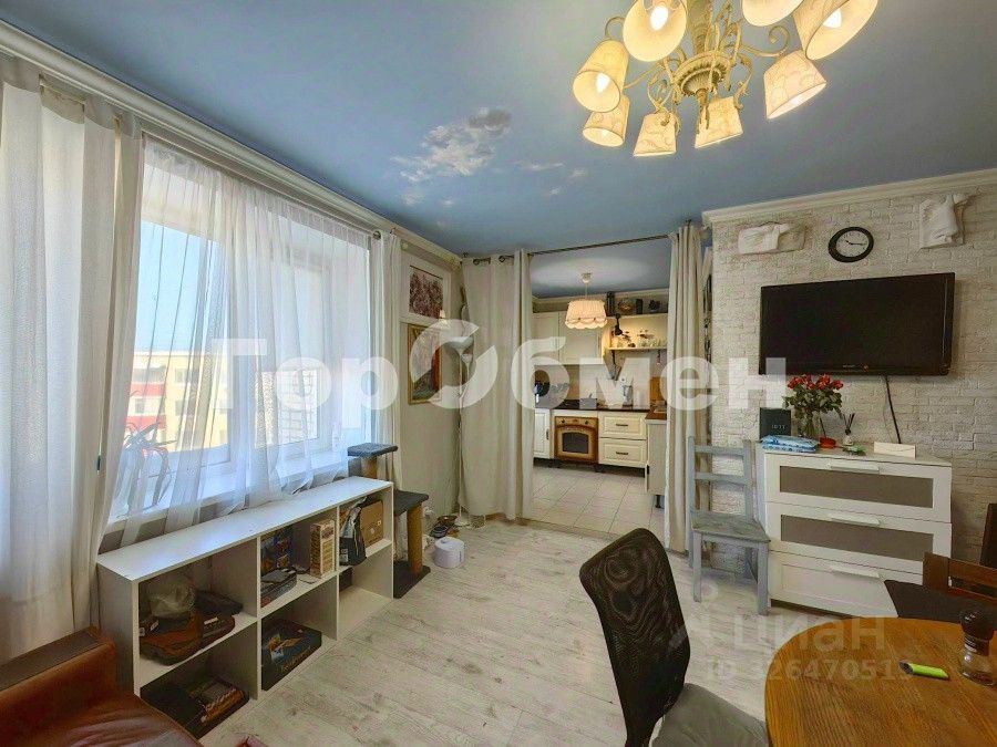 Продажа 4-комн квартиры на вторичном рынке Химки, улица Строителей, 5