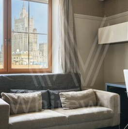 Продажа 3-комн квартиры на вторичном рынке Ружейный пер,  д. 3