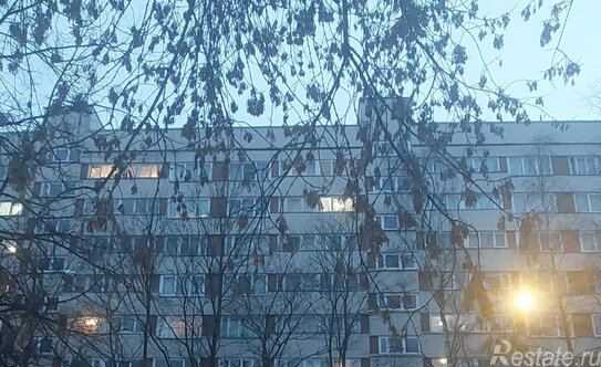 Продажа 2-комн квартиры на вторичном рынке аллея Котельникова,  д. 6,  к. 1