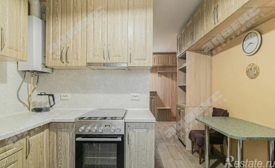 Продажа 1-комн квартиры на вторичном рынке Заречная улица,  д. 17