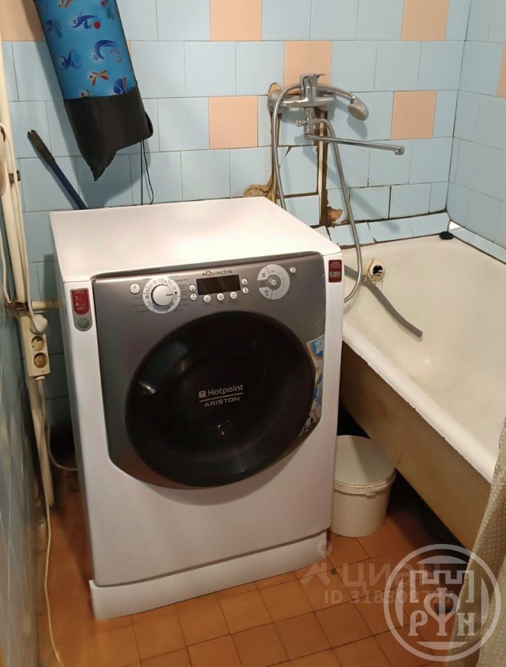 Продажа 2-комн квартиры на вторичном рынке Петергоф, Озерковая улица, 55к2