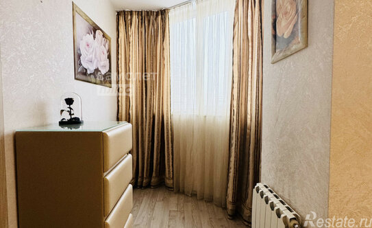 Продажа 4-комн квартиры на вторичном рынке улица Столетова