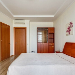 Аренда 2-комн квартиры на вторичном рынке Красногвардейская 3-я ул,  д. 3